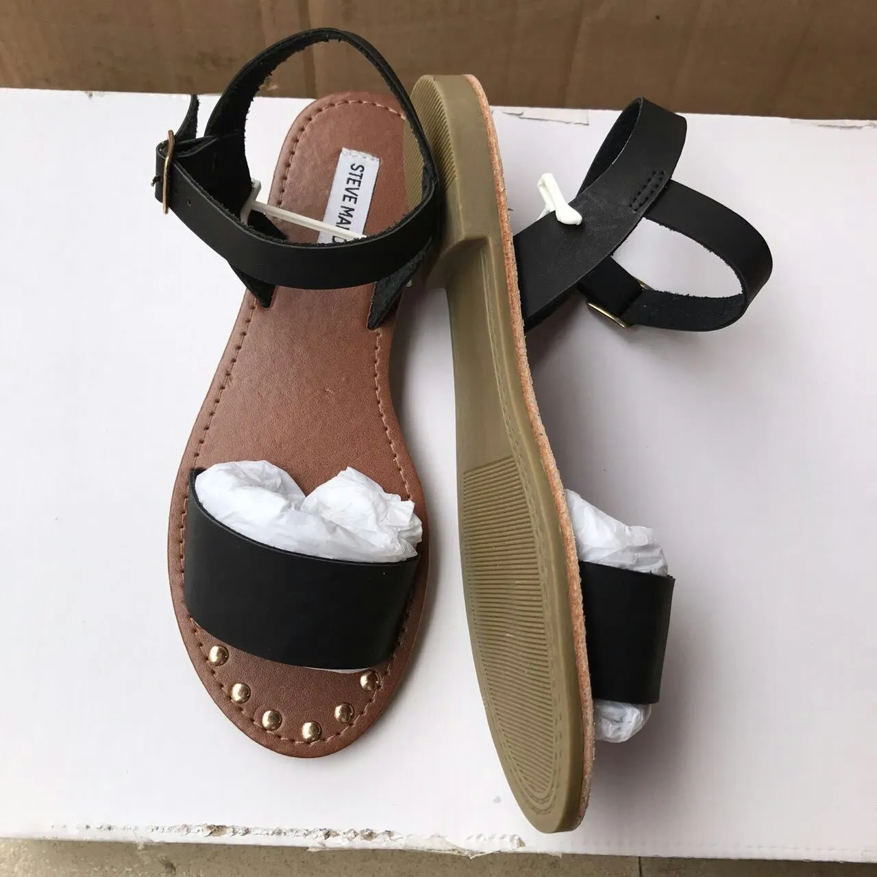 Chicvane Ankle Buckle Strappy Rivet Summer Flat Sandals