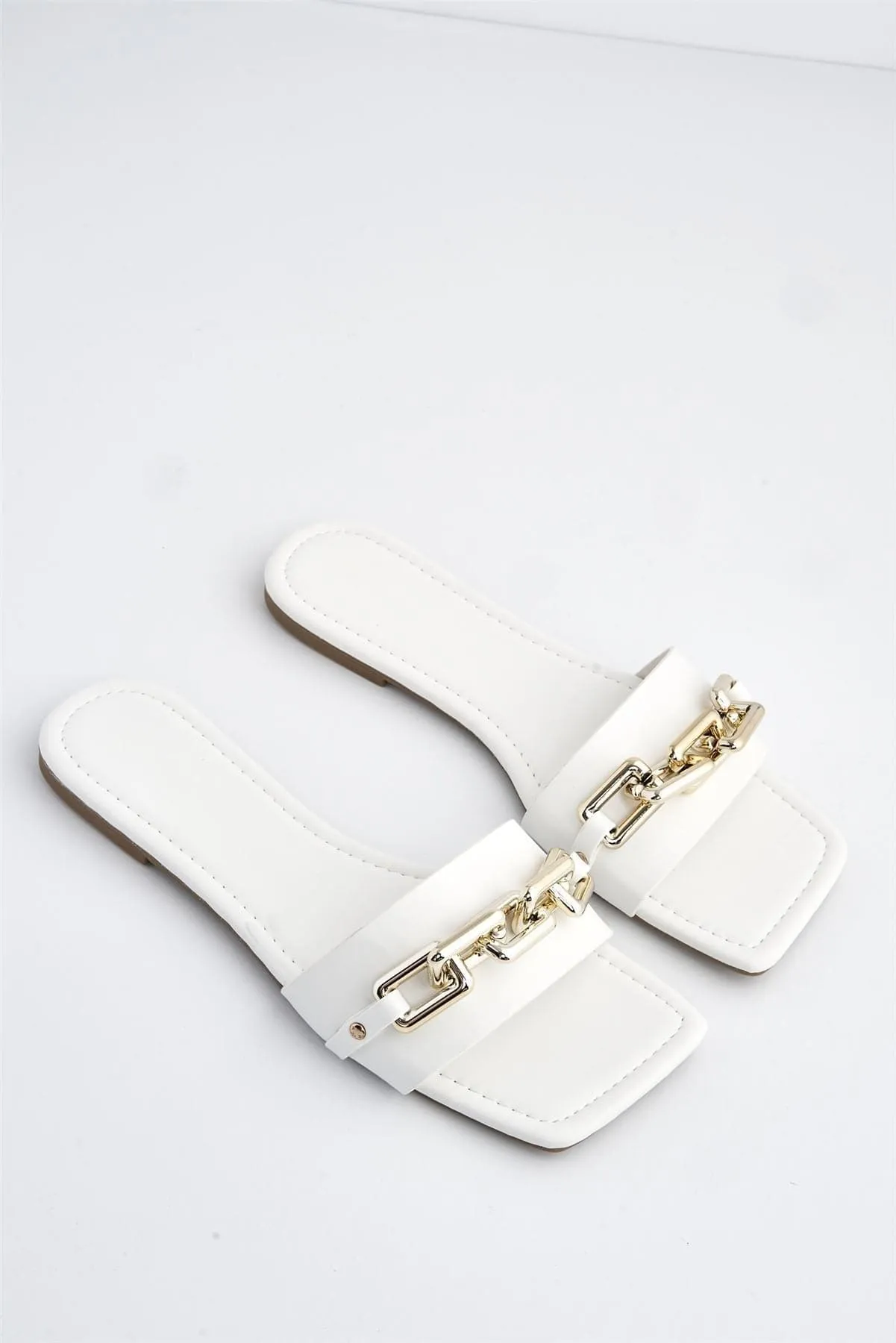 Harlow Statement Chain Flat Sandal in White