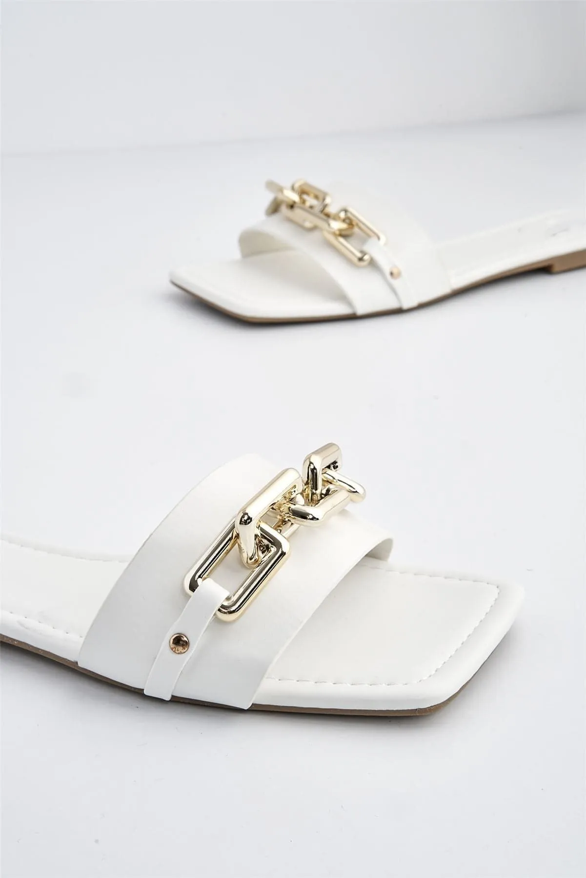 Harlow Statement Chain Flat Sandal in White