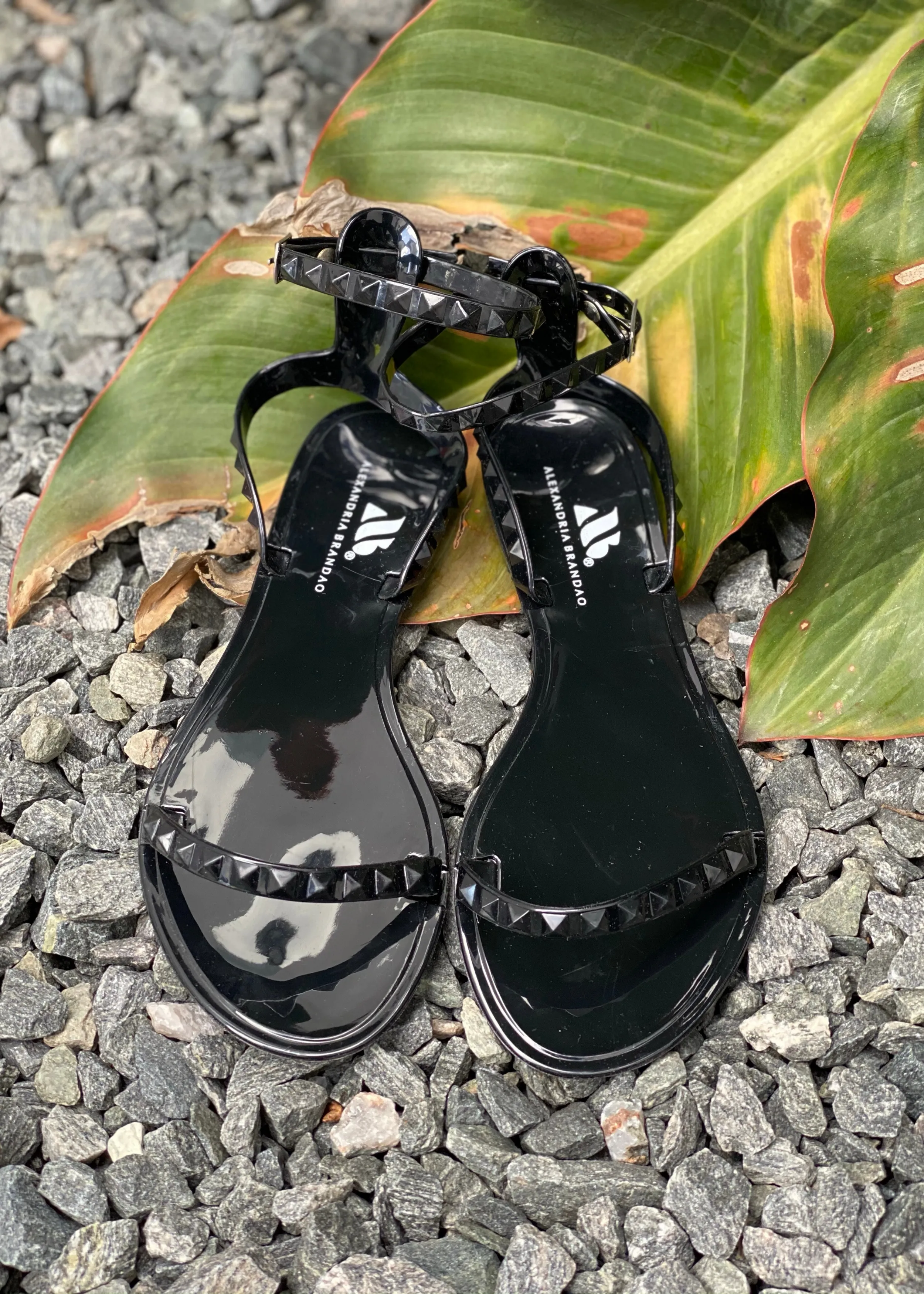 *NEW* Women's Aria Shinny Black Sandals